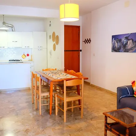 Apartmán Ellidor 01 *